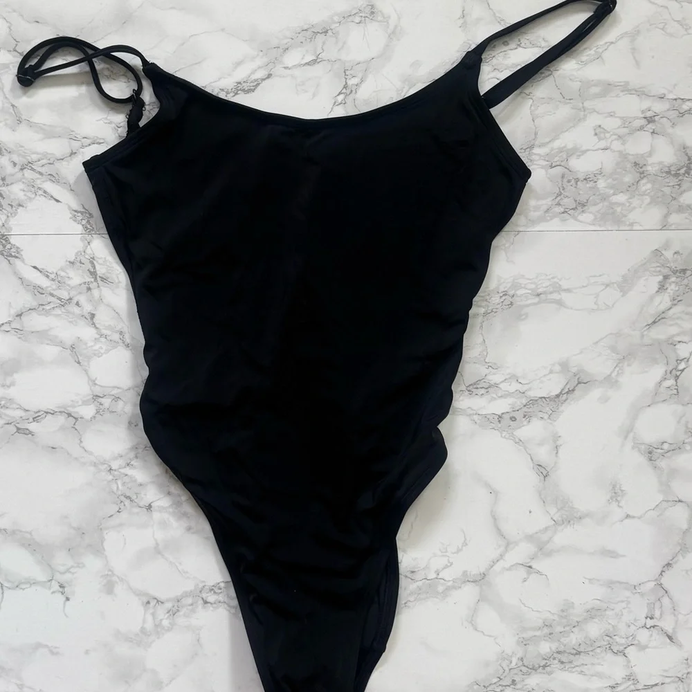 Andie The Laguna One Piece Swimsuit Black size XS - Picture 4 of 5